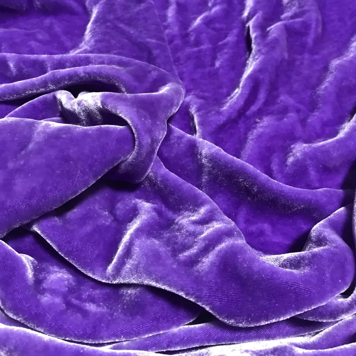 Bright Lavender – Hand Dyed Silk Velvet
