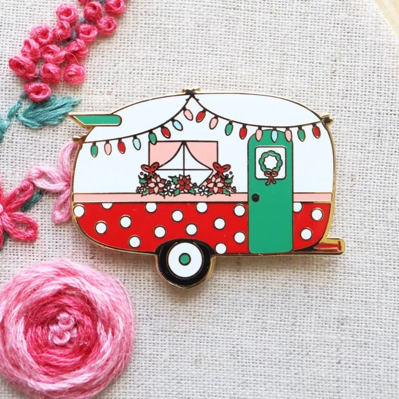 christmas-camper-magnetic-needle-minder Christmas Camper Magnetic Needle Minder