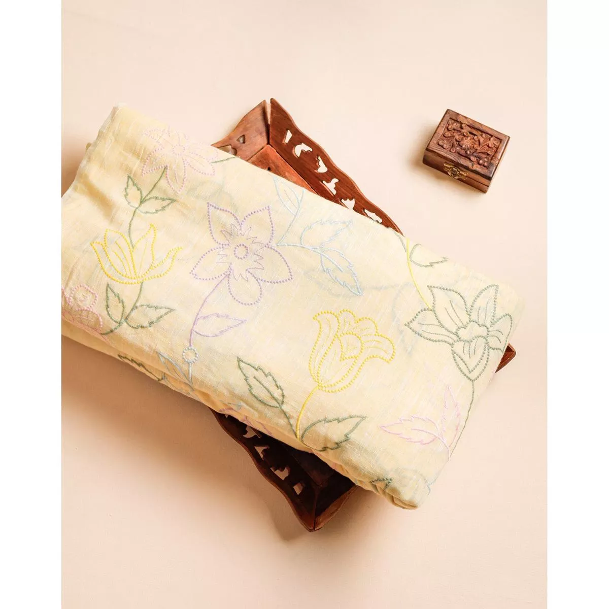 COTTON SLUB EMBROIDERED FABRIC