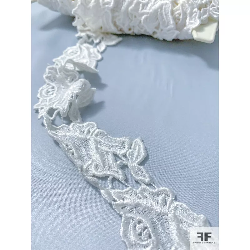 Floral Guipure Lace Trim – Ivory