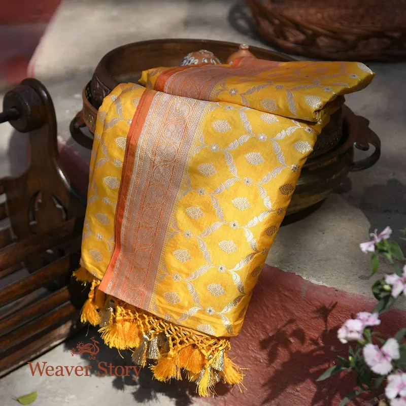 Handloom Yellow Cutwork Jangla Dupatta