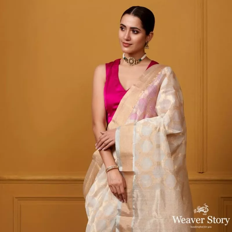 Handwoven White Mercerised Jangla Saree