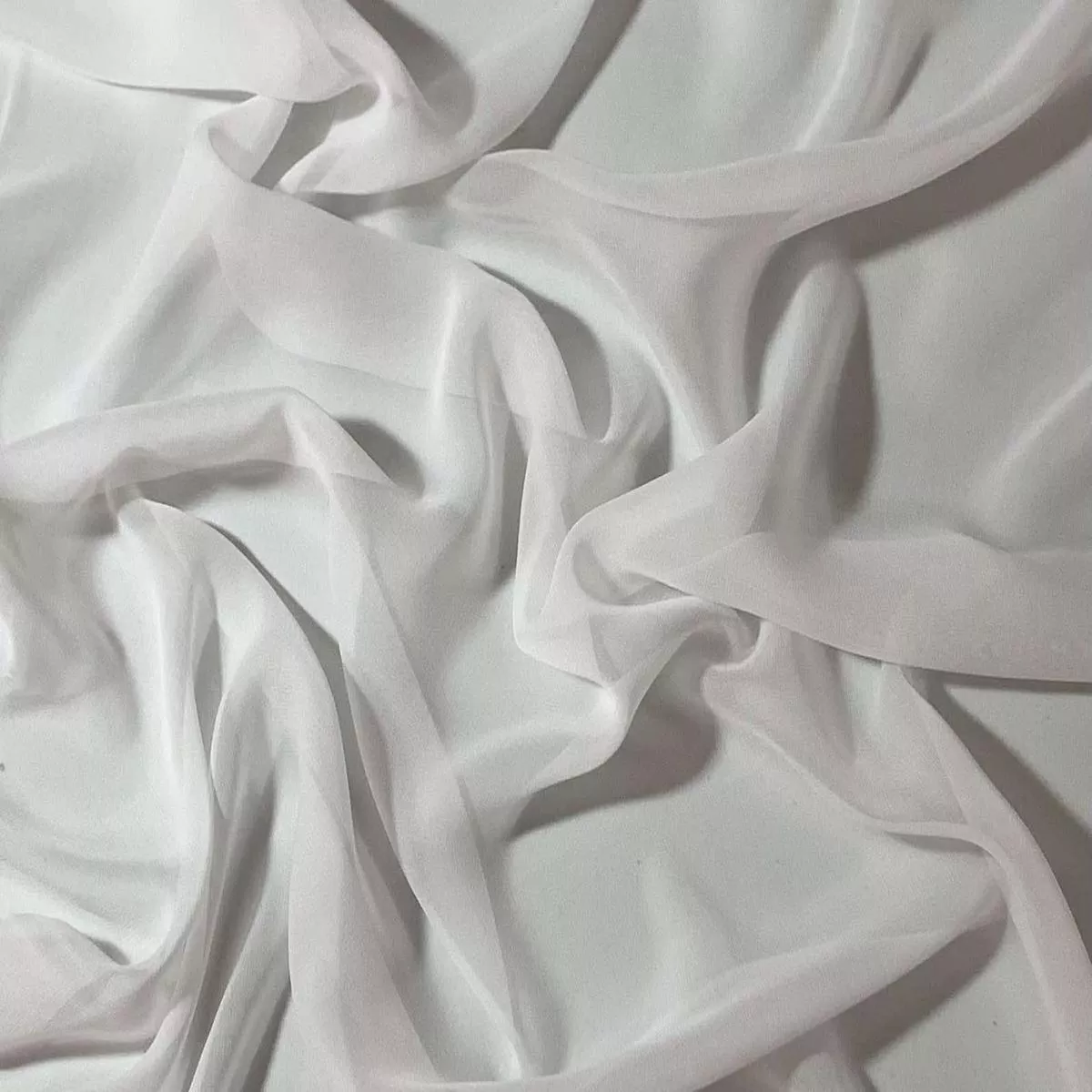 Ivory – 8mm Silk Chiffon Fabric