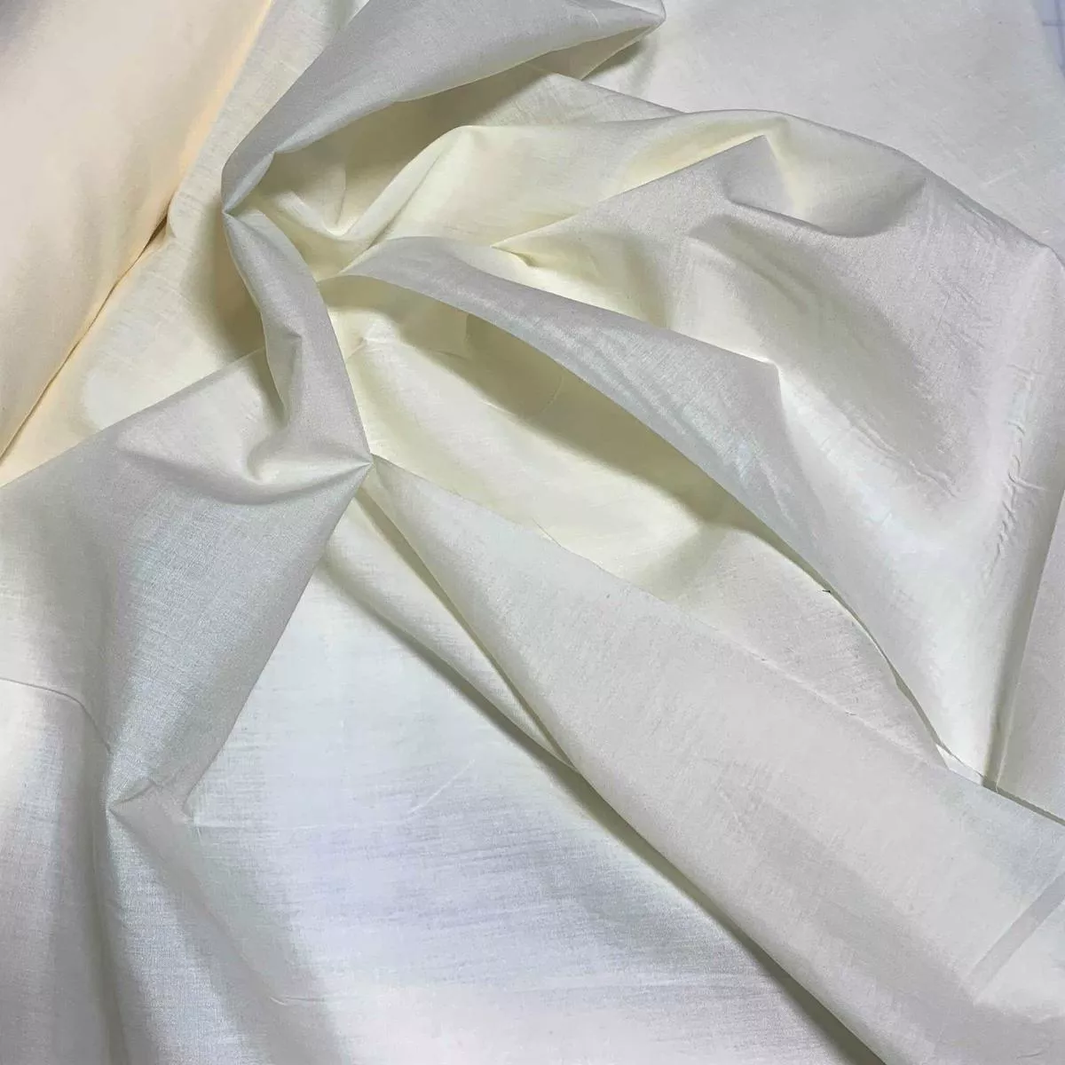 Ivory – Polyester/Cotton Broadcloth Fabric