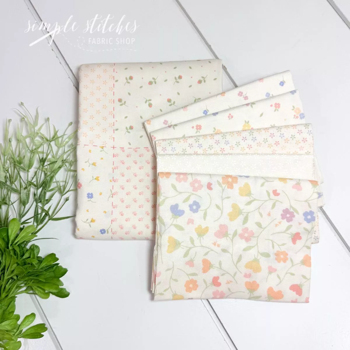 Pastel Prairie Low Volume and Panel Simple Bundle (5)Fat Quarters
