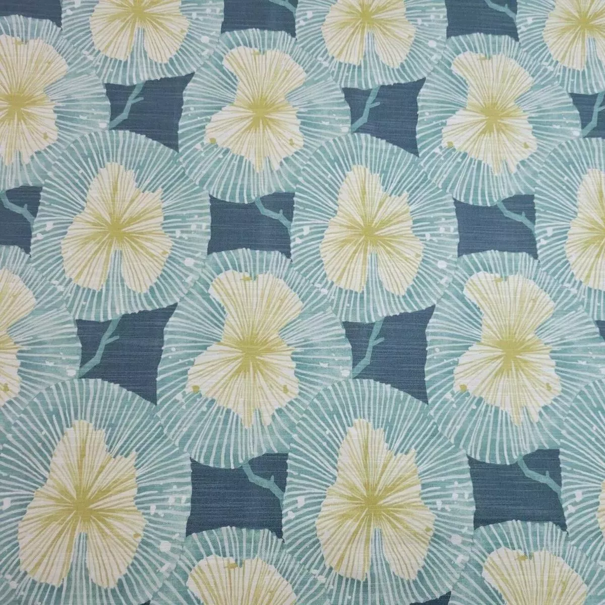 Platinum Collection Richloom Mirabel in Indigo