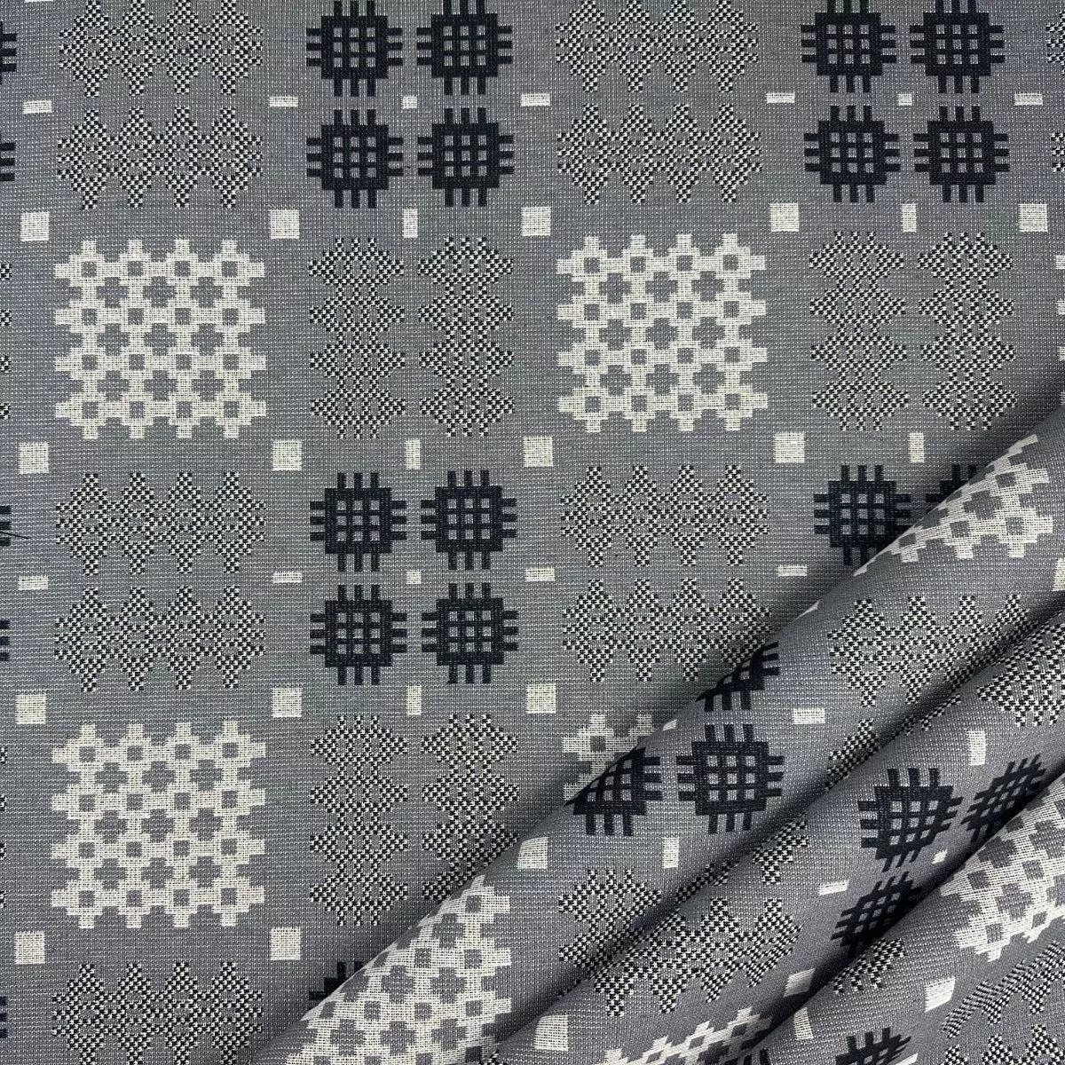 S290 Welsh Blanket Tapestry Grey