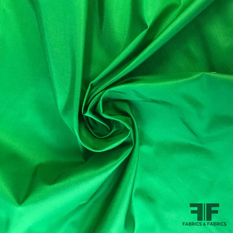 solid-silk-taffeta-green Solid Silk Taffeta – Green