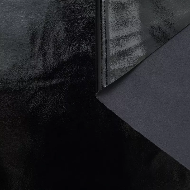 T24B08965 | Bonded Glossy Vinyl Black