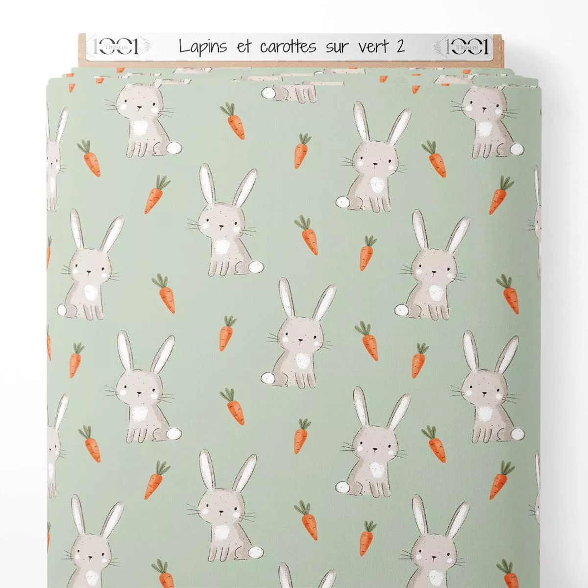 tissu-lapins-et-carottes-sur-vert-2 Tissu – Lapins et carottes sur vert 2