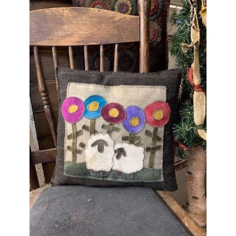 TWO EWE PILLOW Paper Pattern