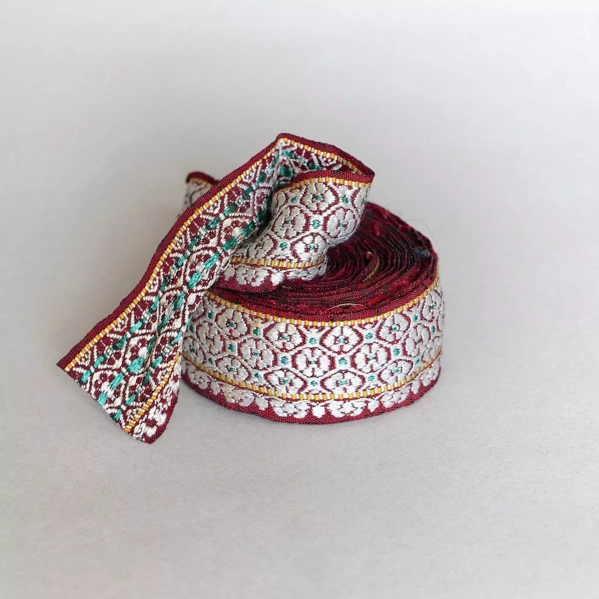 vintage-poppy-trim Vintage Poppy Trim